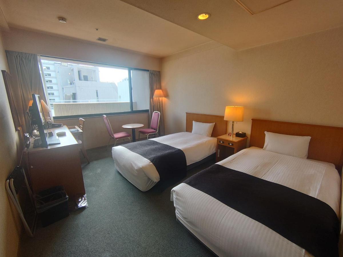 Apa Hotel Yokohama Tsurumi Buitenkant foto